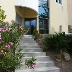 Oda ve Kahvaltı La Desirade Salles-la-Source