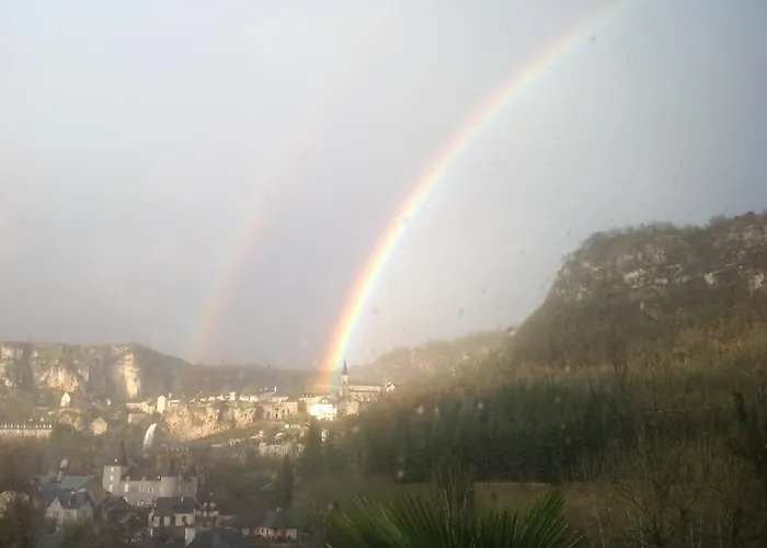 Oda ve Kahvaltı La Desirade Salles-la-Source